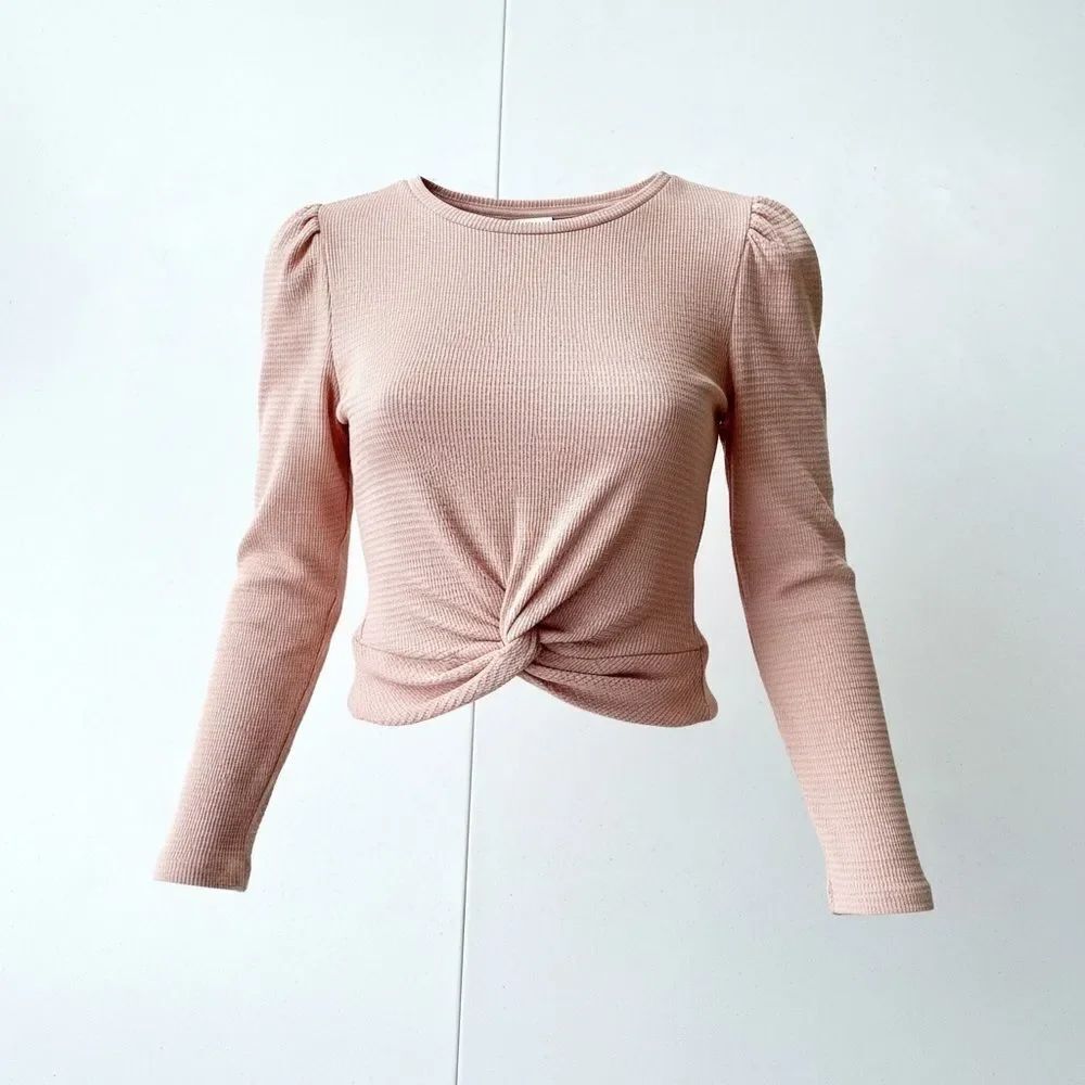 Jessica Simpson Ribbed Twist Front Top Size M